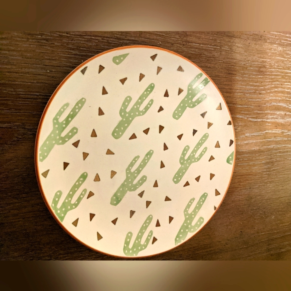 ❄️ Cactus gold and white plate triangles ceramic